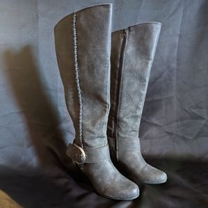 Union bay Remy boots size 8